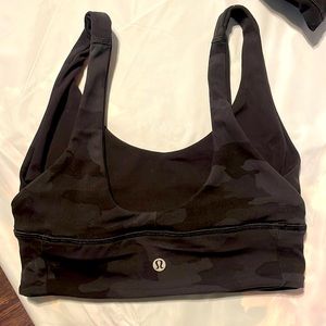 Size 4 lululemon with built in sports bra black and gray camo